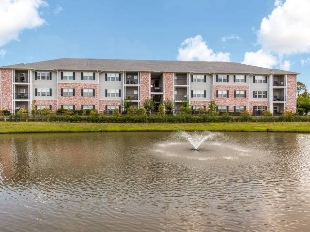 Apartment for rent at 1955 Popps Ferry Rd #D11, Biloxi, MS 39532