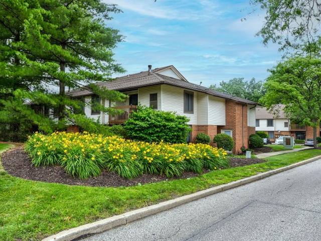 Apartment for rent at 19640 Puritas Ave #E21, Cleveland, OH 44135