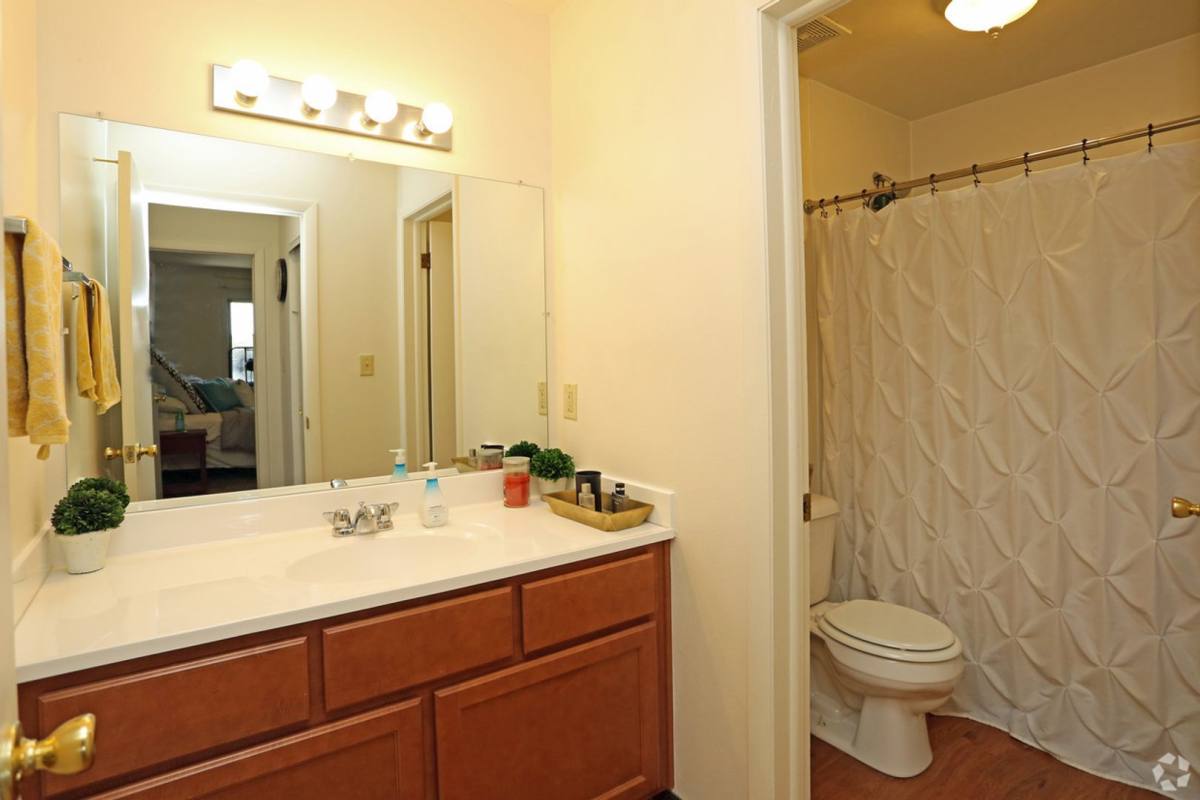 Apartment for rent at 5292 N Lovers Lane Rd, Milwaukee, WI 53225
