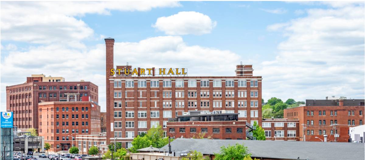Apartment for rent at 2121 Central St, Kansas City, MO 64108