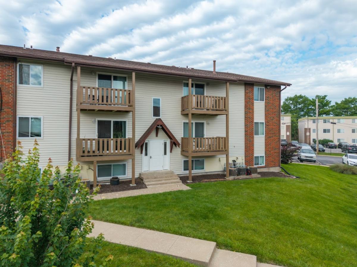 Apartment for rent at 2309 W Broadway, Columbia, MO 65203