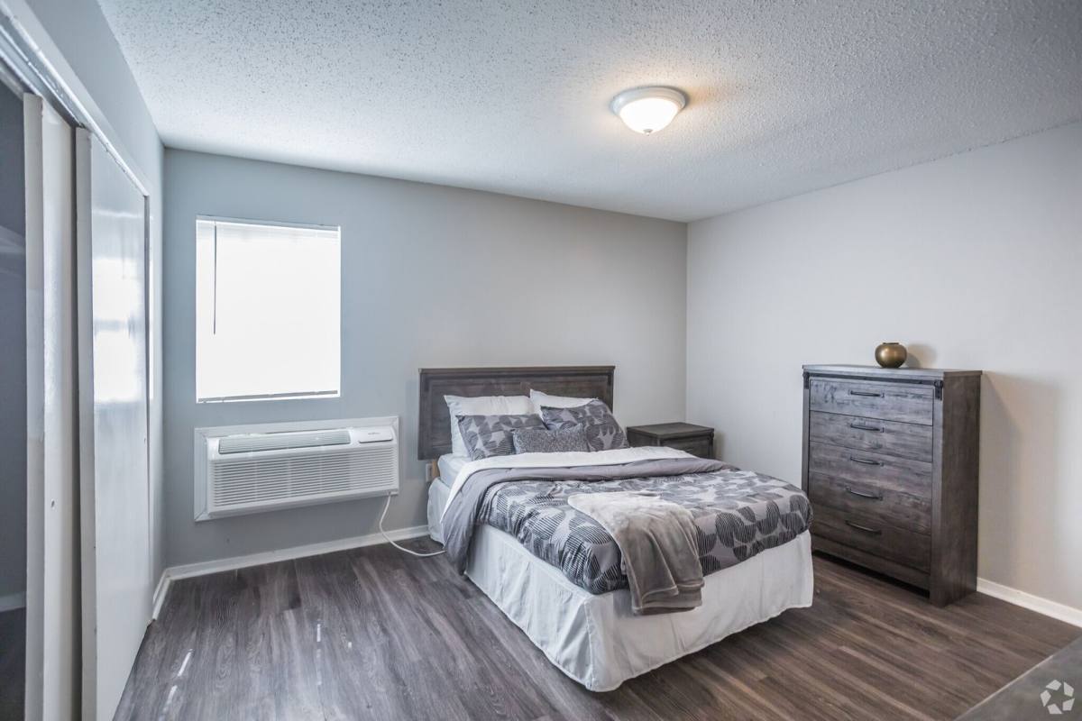 Apartment for rent at 365 W Northside Dr, Jackson, MS 39206