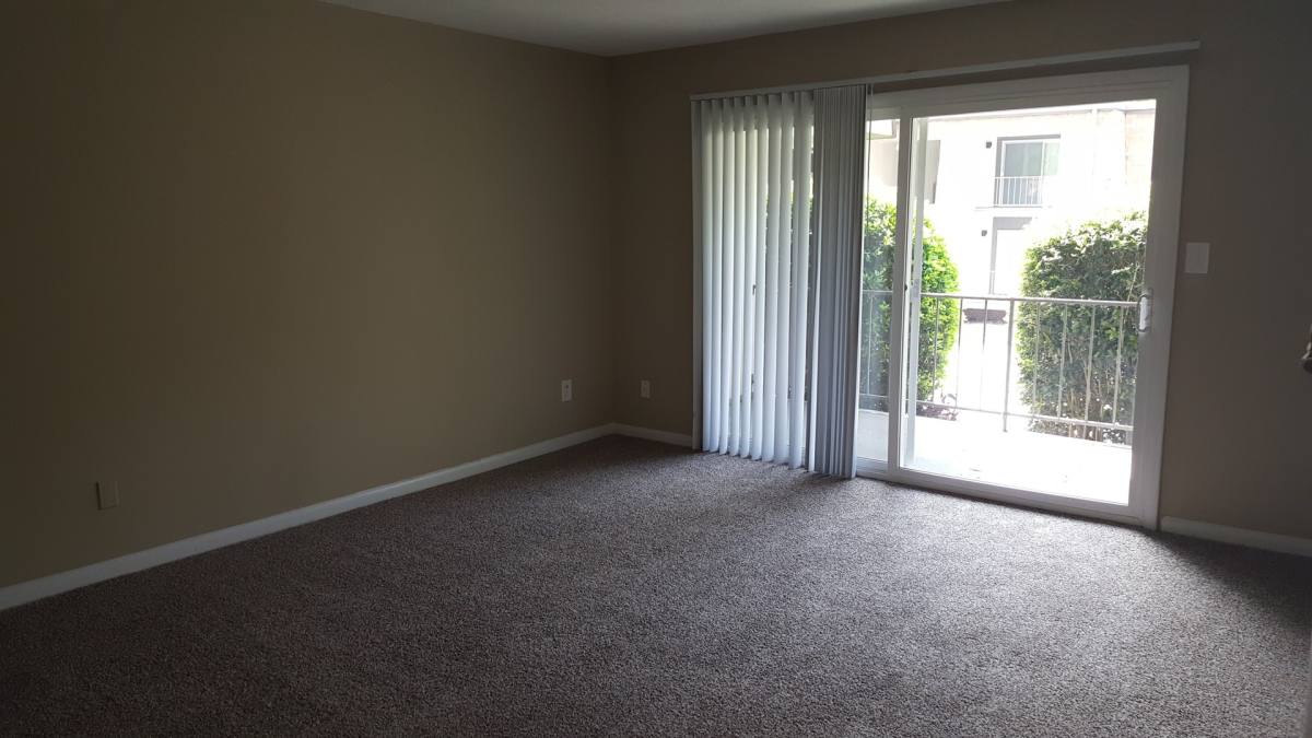 Apartment for rent at 1716 Vestawood Court, Birmingham, AL 35216