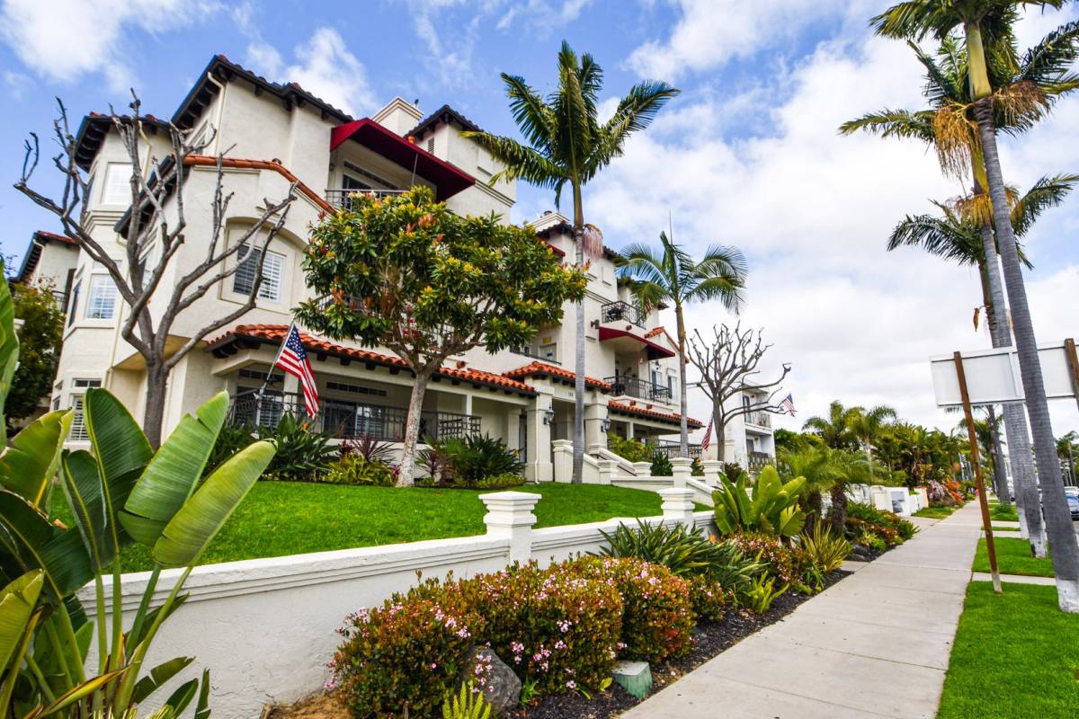 Apartment for rent at 344 Orange Ave, Coronado, CA 92118