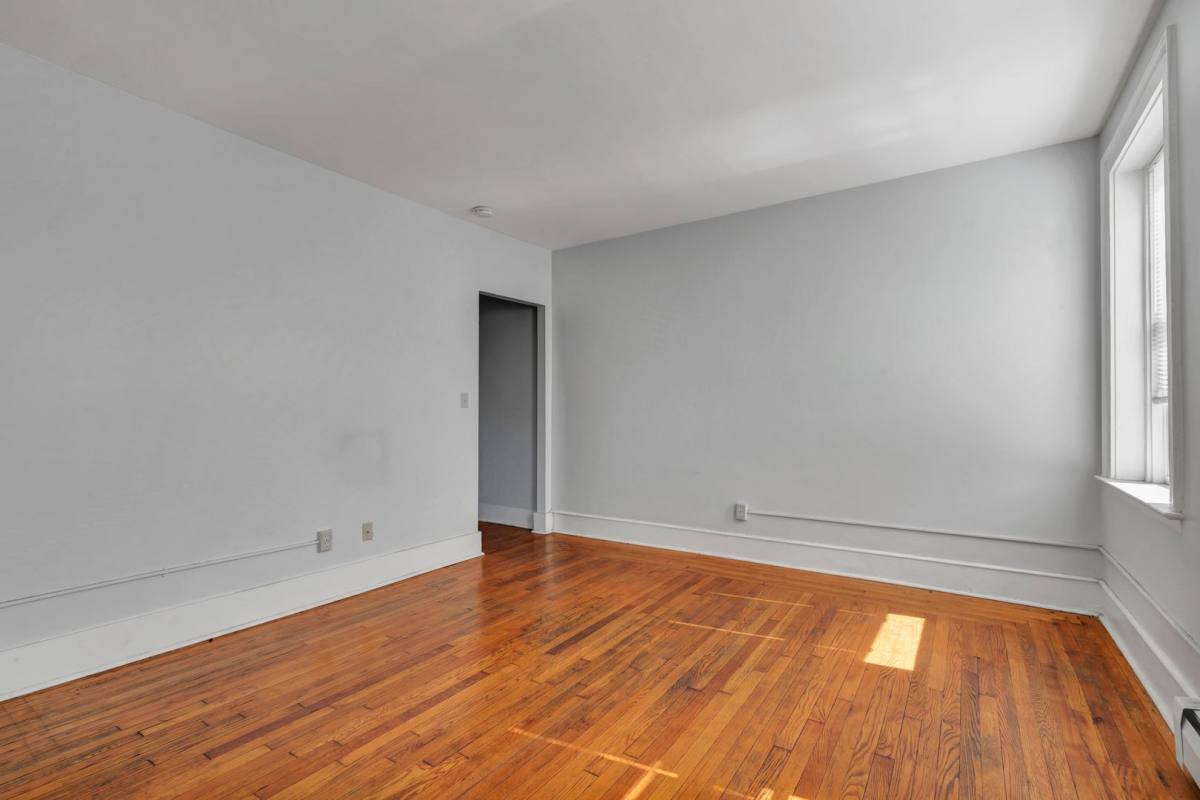 Apartment for rent at 1375 Chapel St, New Haven, CT 06511
