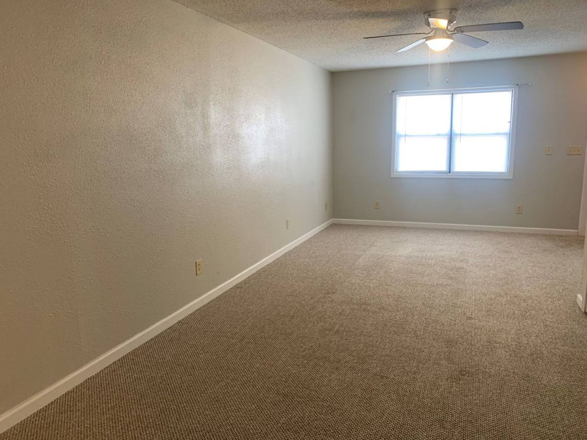 Apartment for rent at 612 Historic Route 66, Waynesville, MO 65583