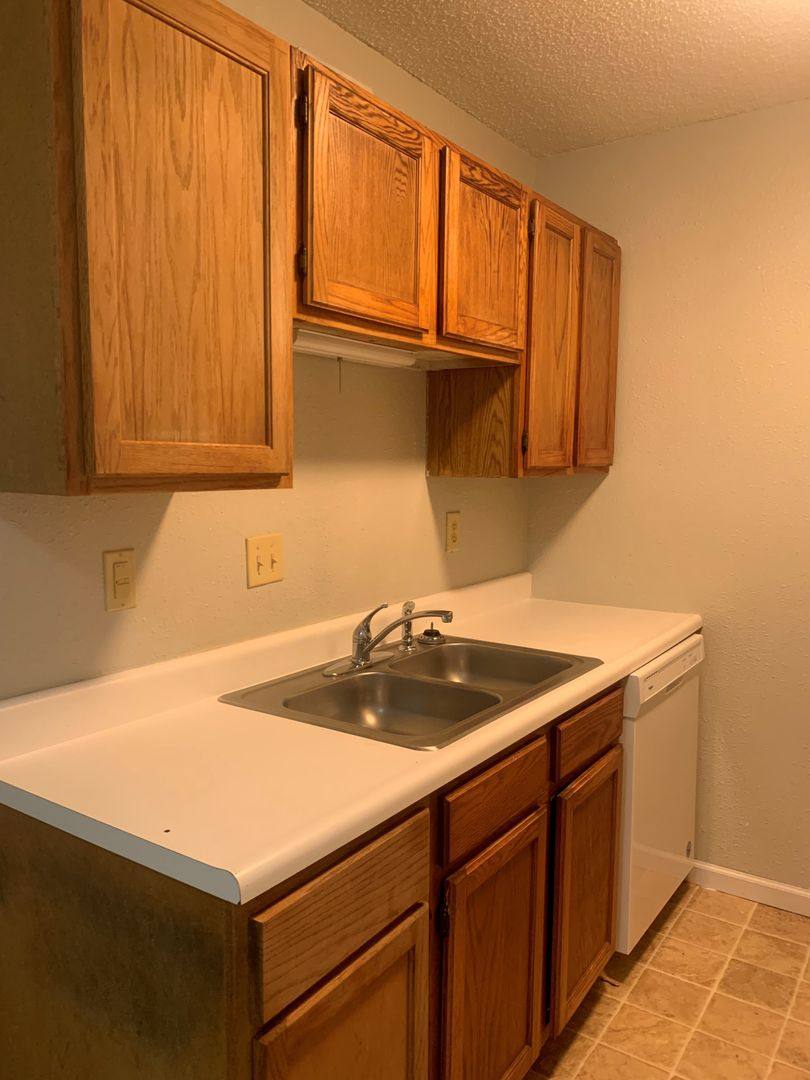 Apartment for rent at 612 Historic Route 66, Waynesville, MO 65583