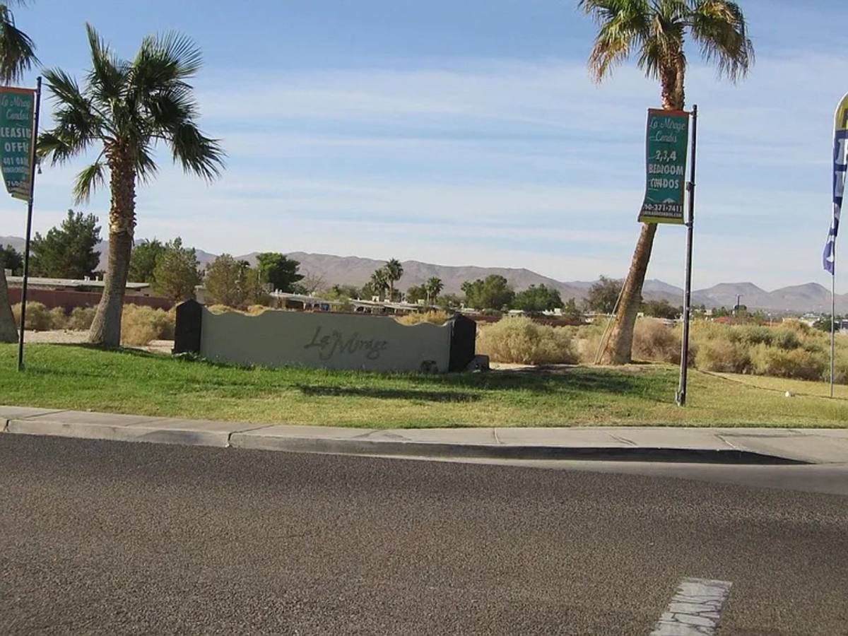 Condo for rent at 401 Oasis Dr, Ridgecrest, CA 93555