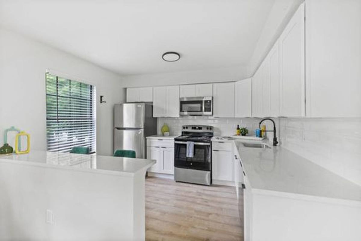 Townhouse for rent at 300 Blue Spring Rd, Princeton, NJ 08540