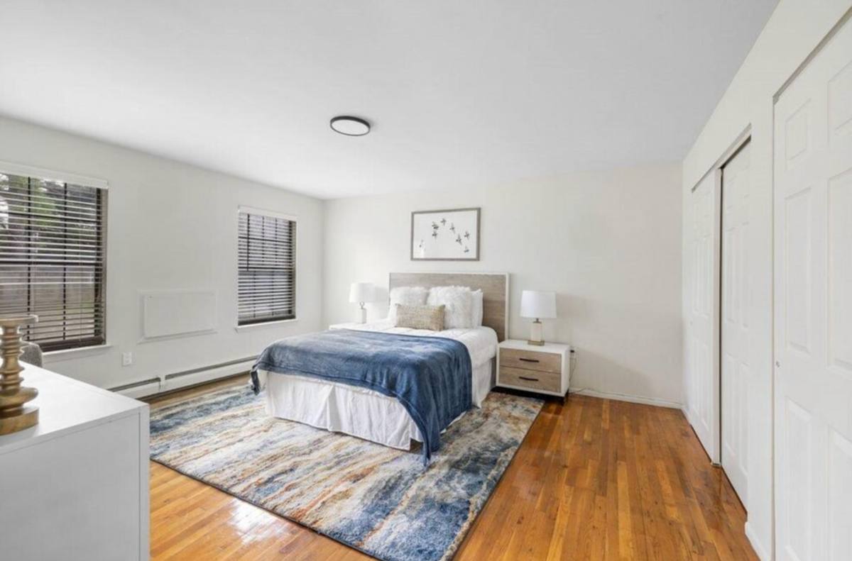 Townhouse for rent at 300 Blue Spring Rd, Princeton, NJ 08540
