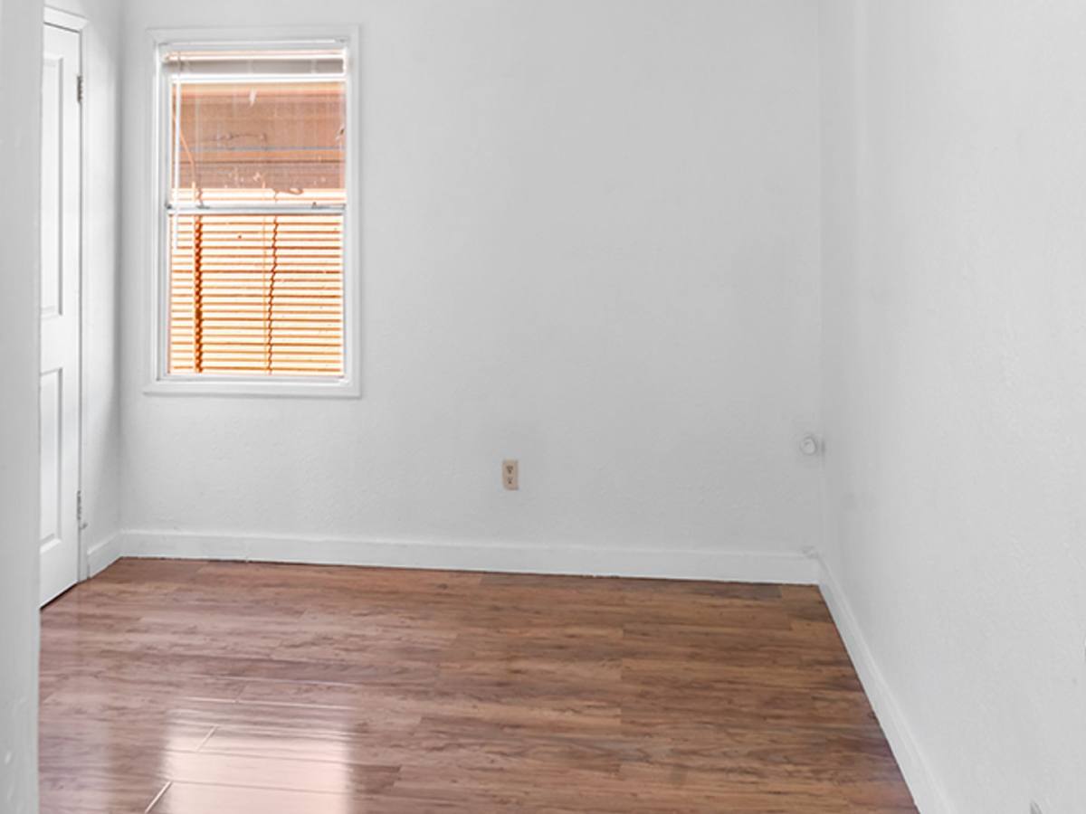 Apartment for rent at 698 Brockhurst St, Oakland, CA 94609