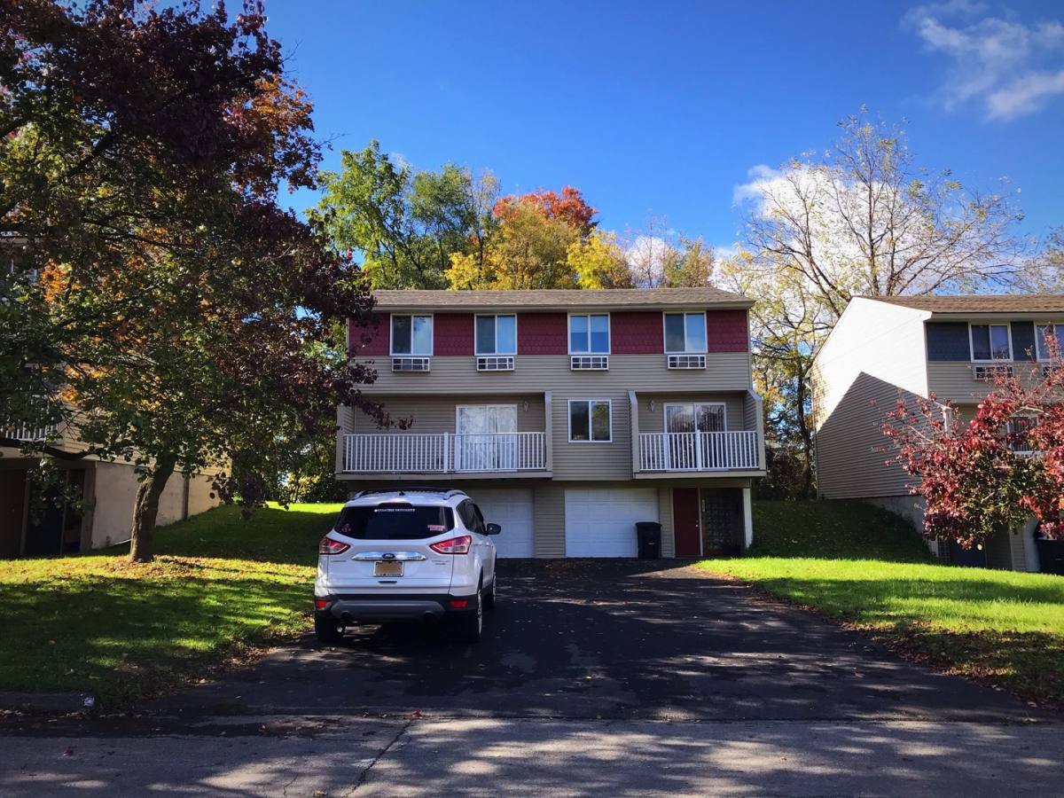 Townhouse for rent at 259 Robert Dr, Syracuse, NY 13210