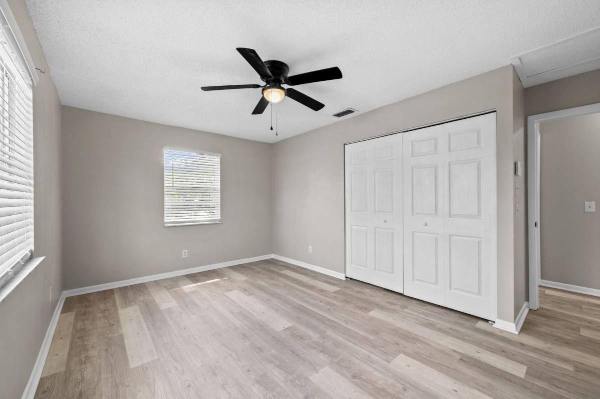 Apartment for rent at 1505 40th Ave, Vero Beach, FL 32960
