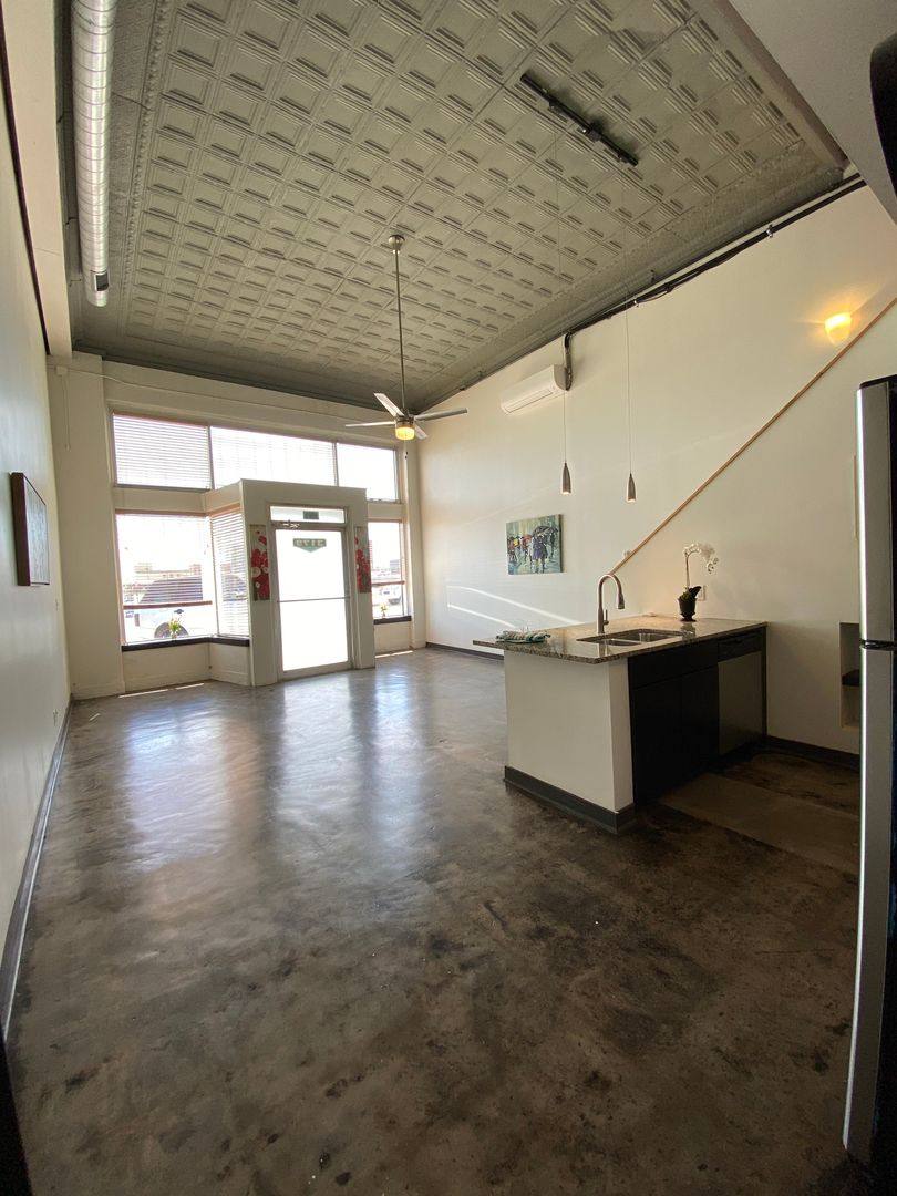Apartment for rent at 401 S Elgin Ave, Tulsa, OK 74120