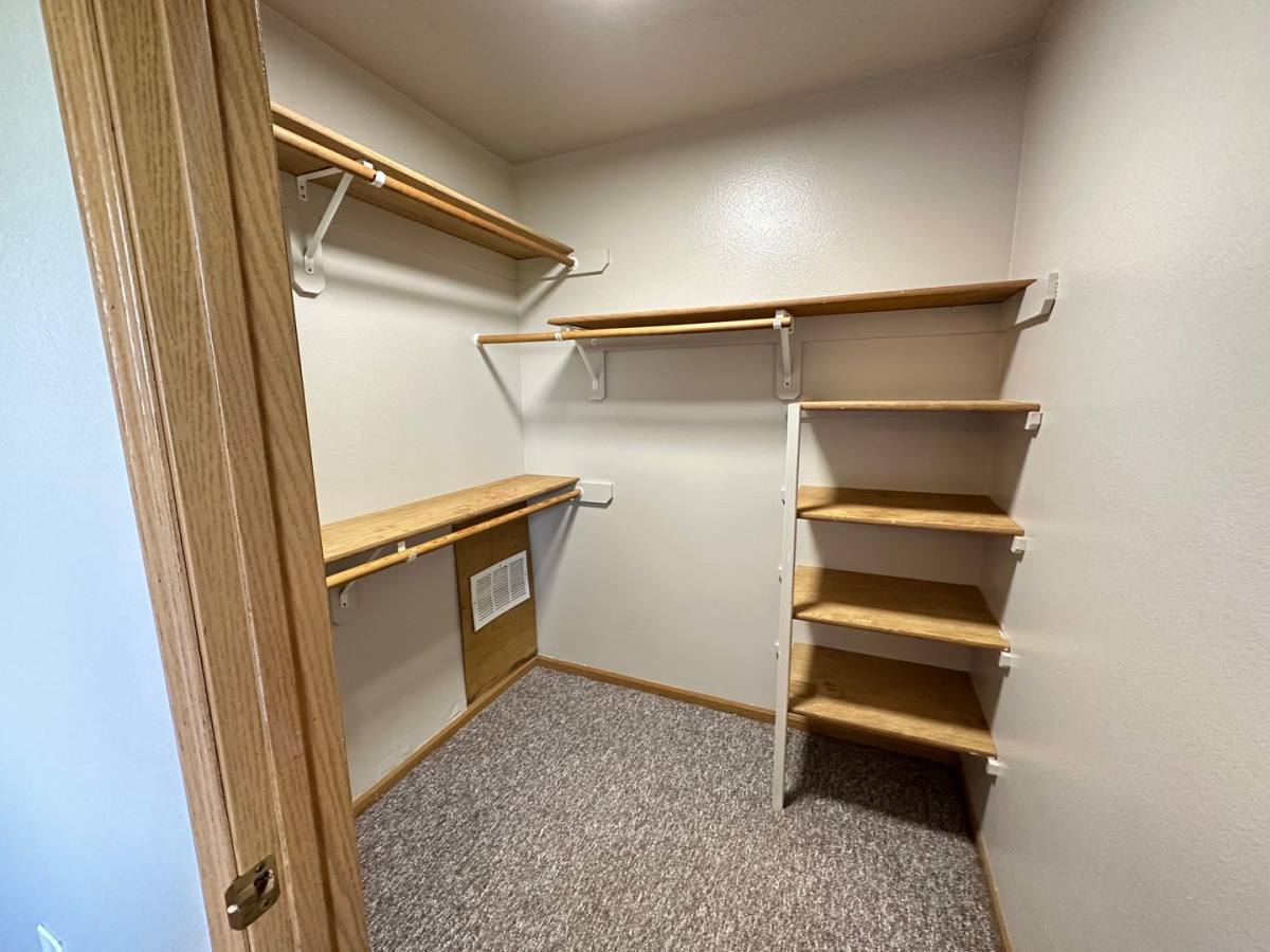 Apartment for rent at 1405 Seneca St, Storm Lake, IA 50588