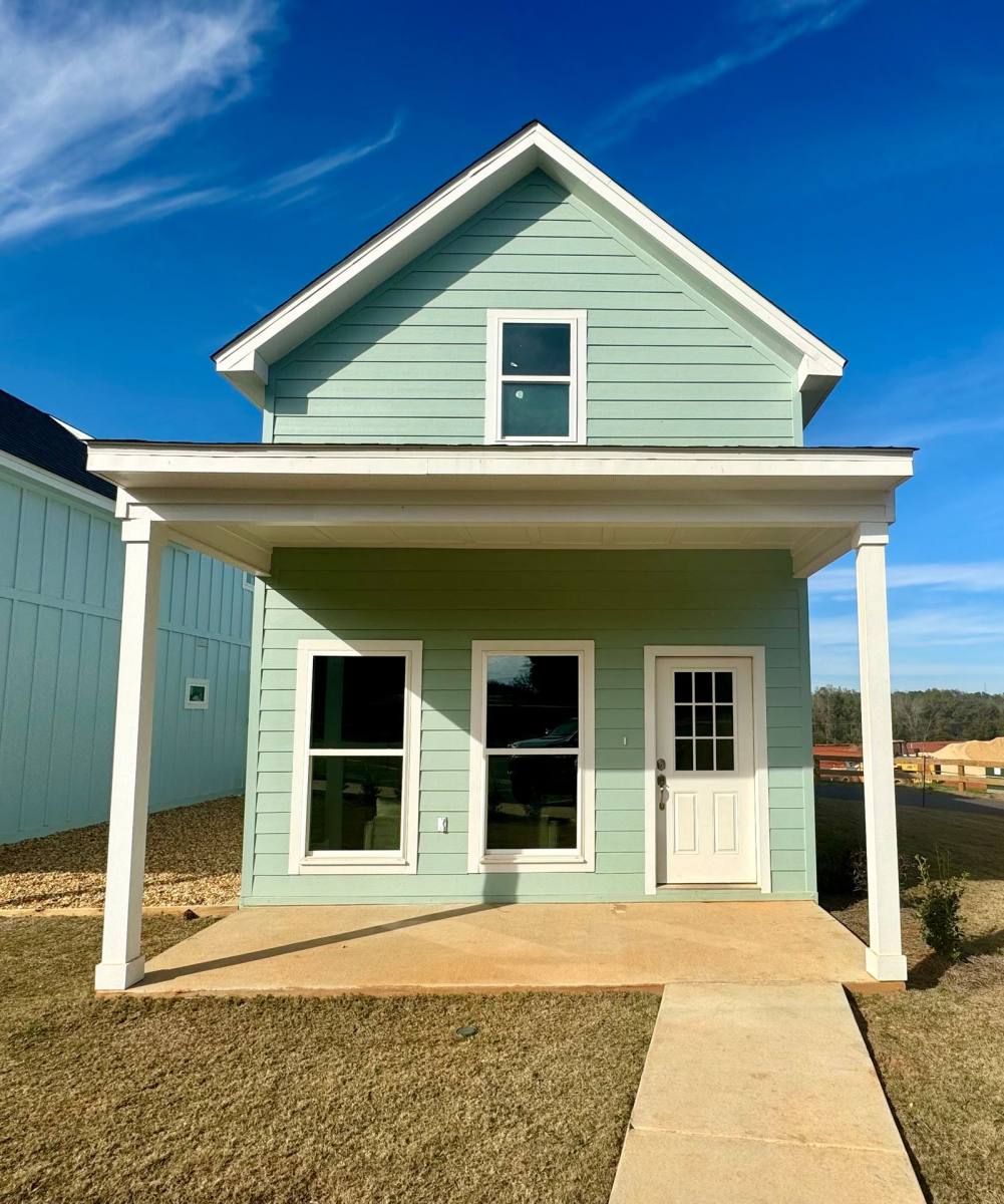 Townhouse for rent at 955 Trojan Parkway, Troy, AL 36079