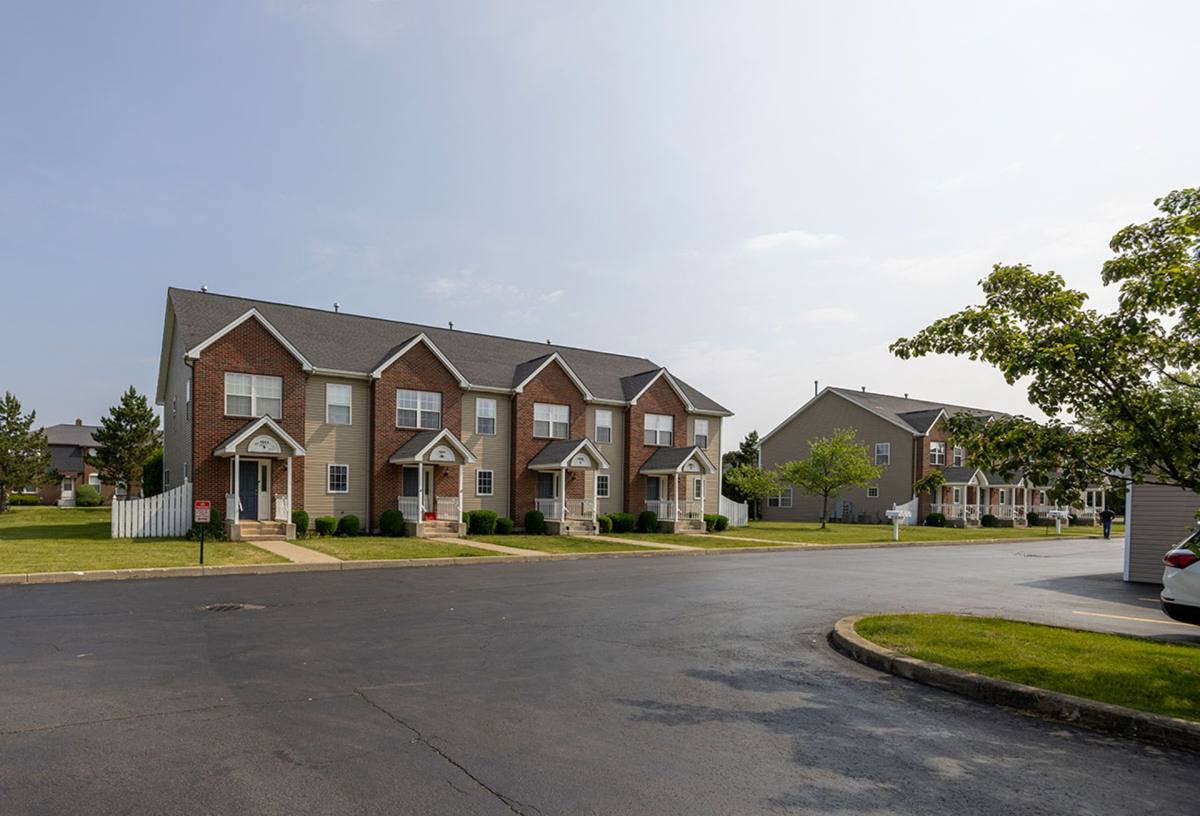 Townhouse for rent at 2255 Center Terrace, Grand Island, NY 14072