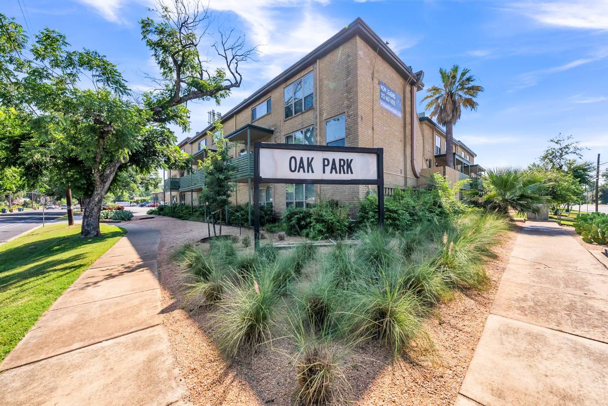 Apartment for rent at Oak Park, 4505 Duval St, Austin, TX 78751