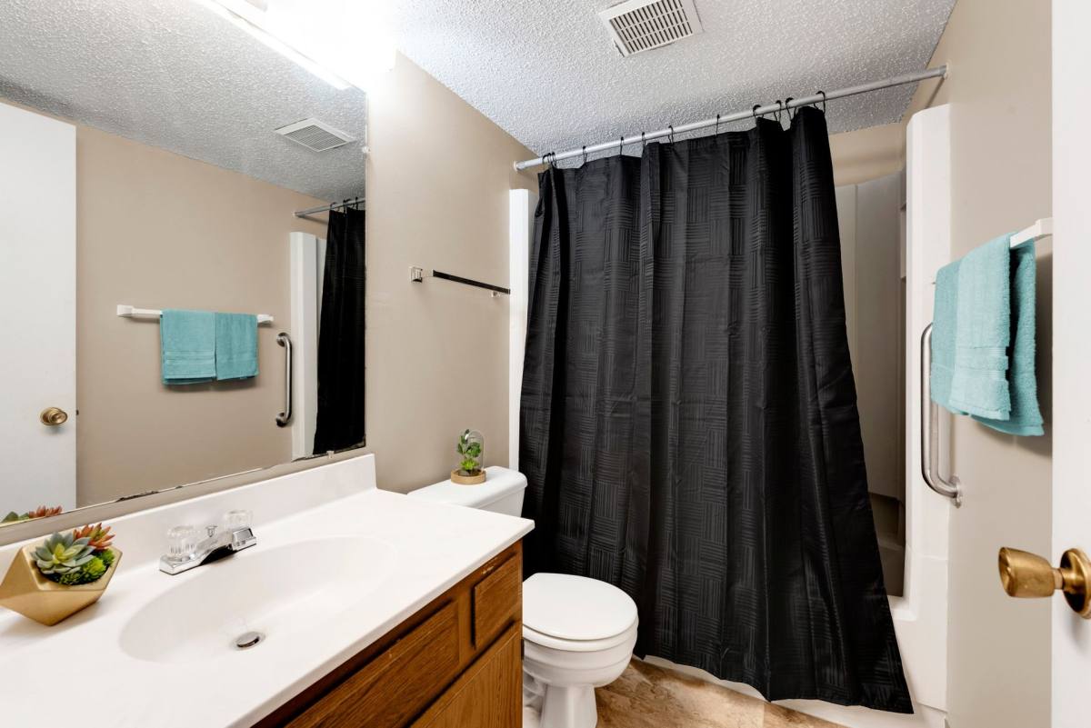 Apartment for rent at 2101 Oakwood Rd, Ames, IA 50014