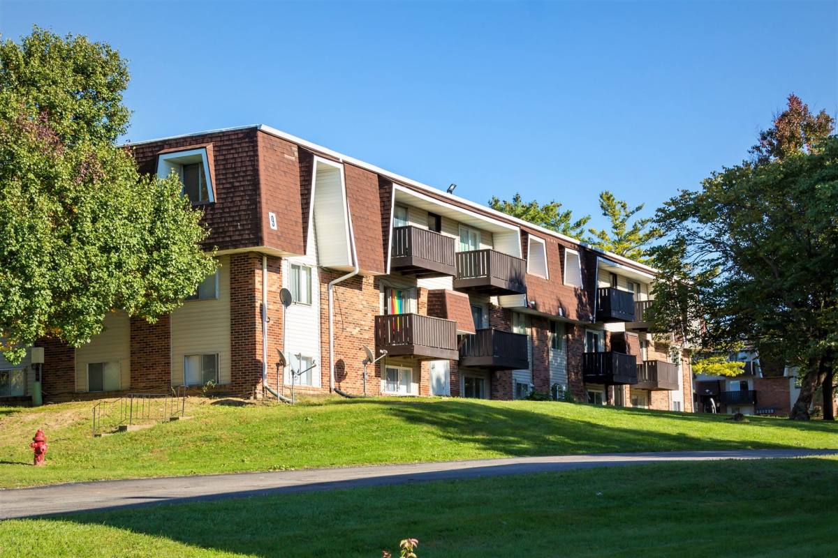 Apartment for rent at 6516-6500 N University St, Peoria, IL 61614