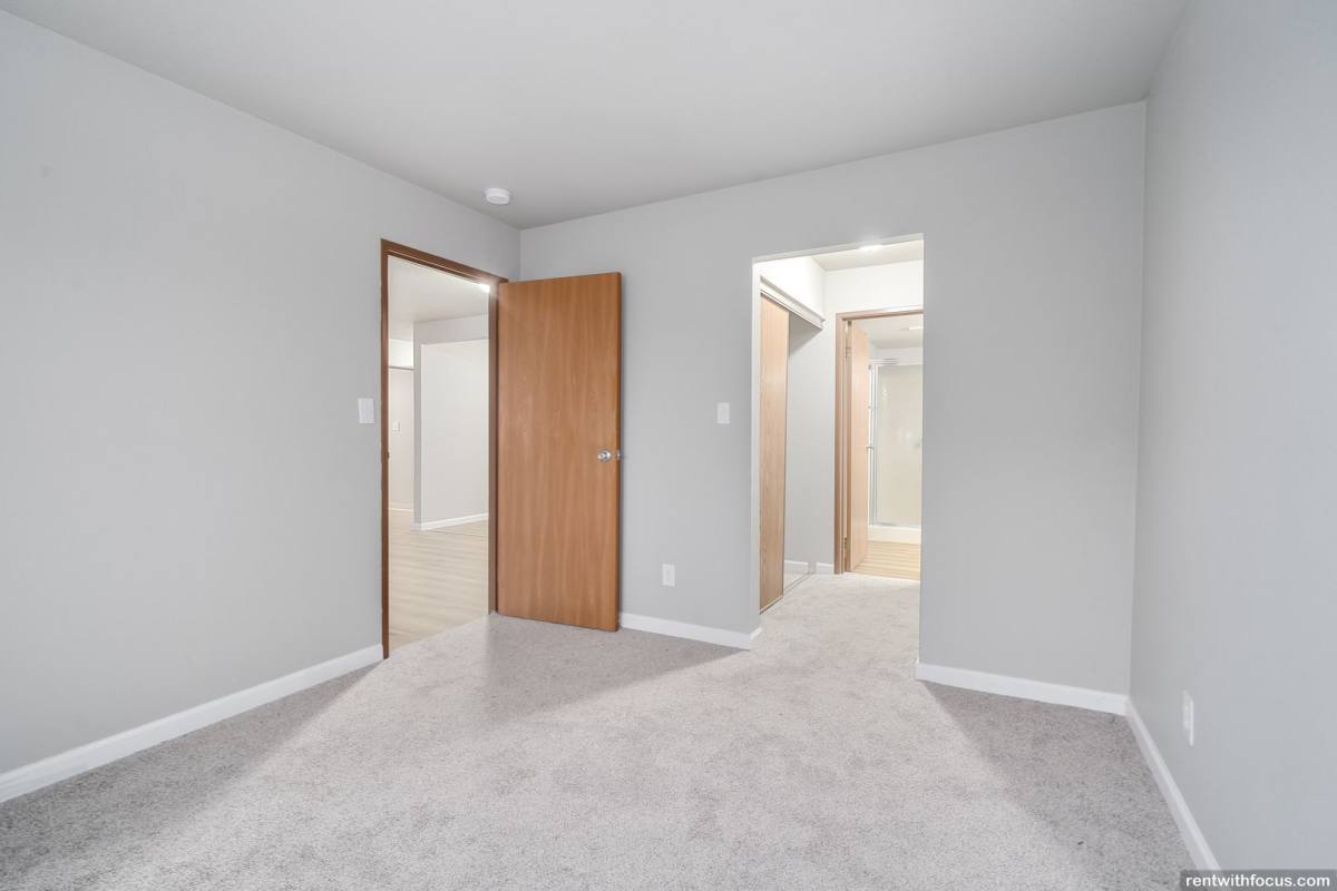 Apartment for rent at 200 Southtowne Dr, South Milwaukee, WI 53172