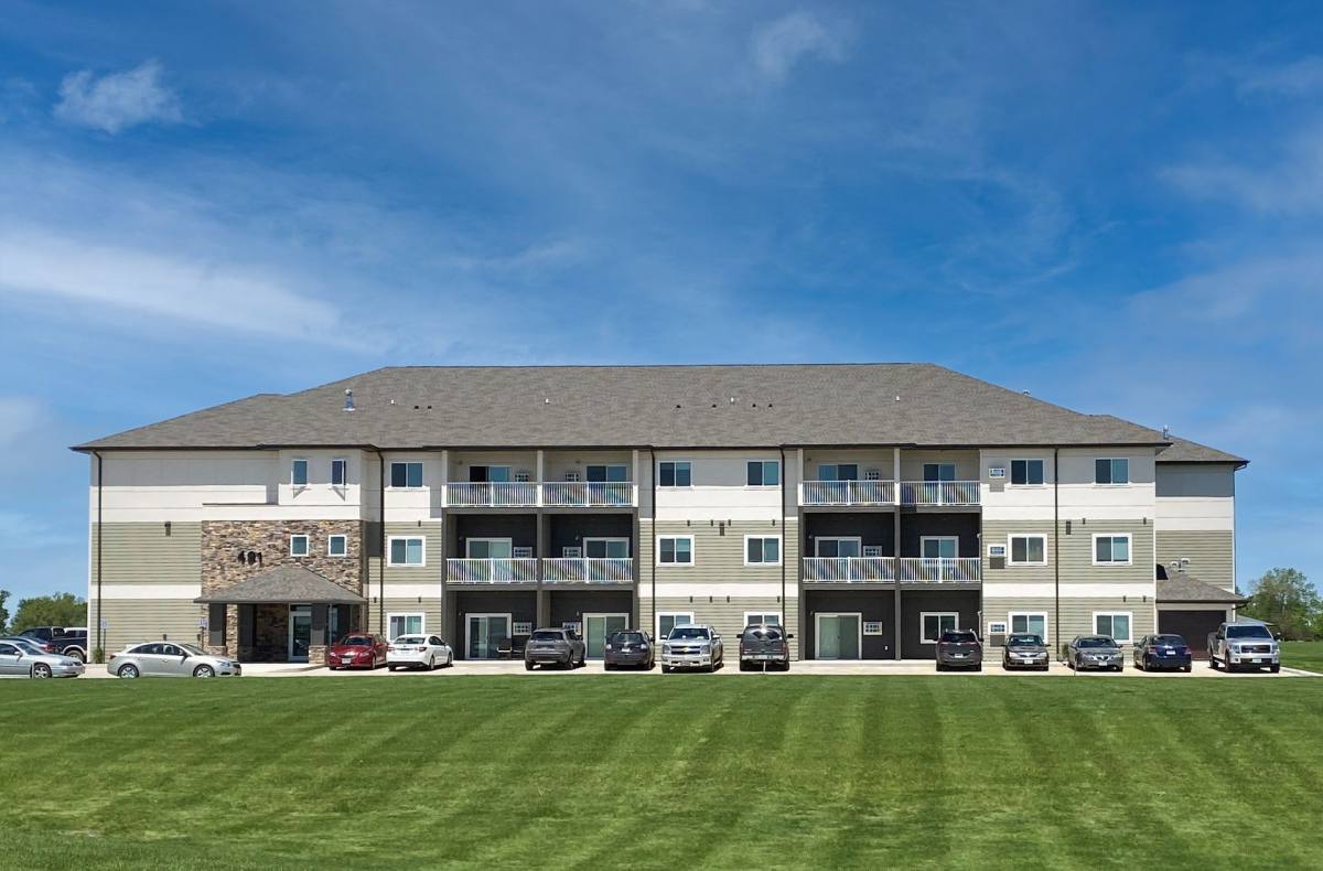 Townhouse for rent at 491 Prairie Trail Rd, Sheldon, IA 51201