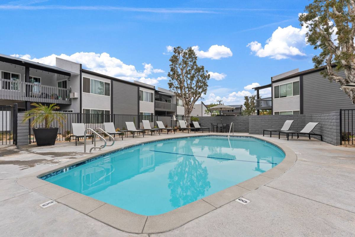 Apartment for rent at 14221 Edwards St, Westminster, CA 92683