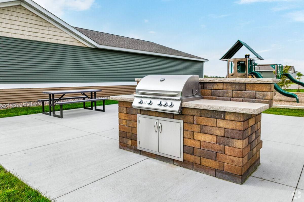 Apartment for rent at 810 Roberts Rd, Sartell, MN 56377