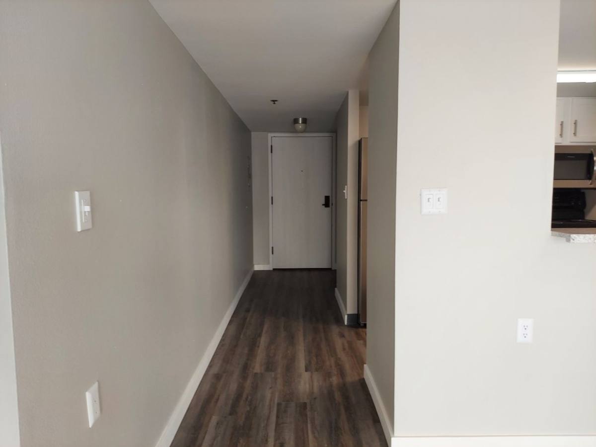 Apartment for rent at 615 Park St, Des Moines, IA 50309
