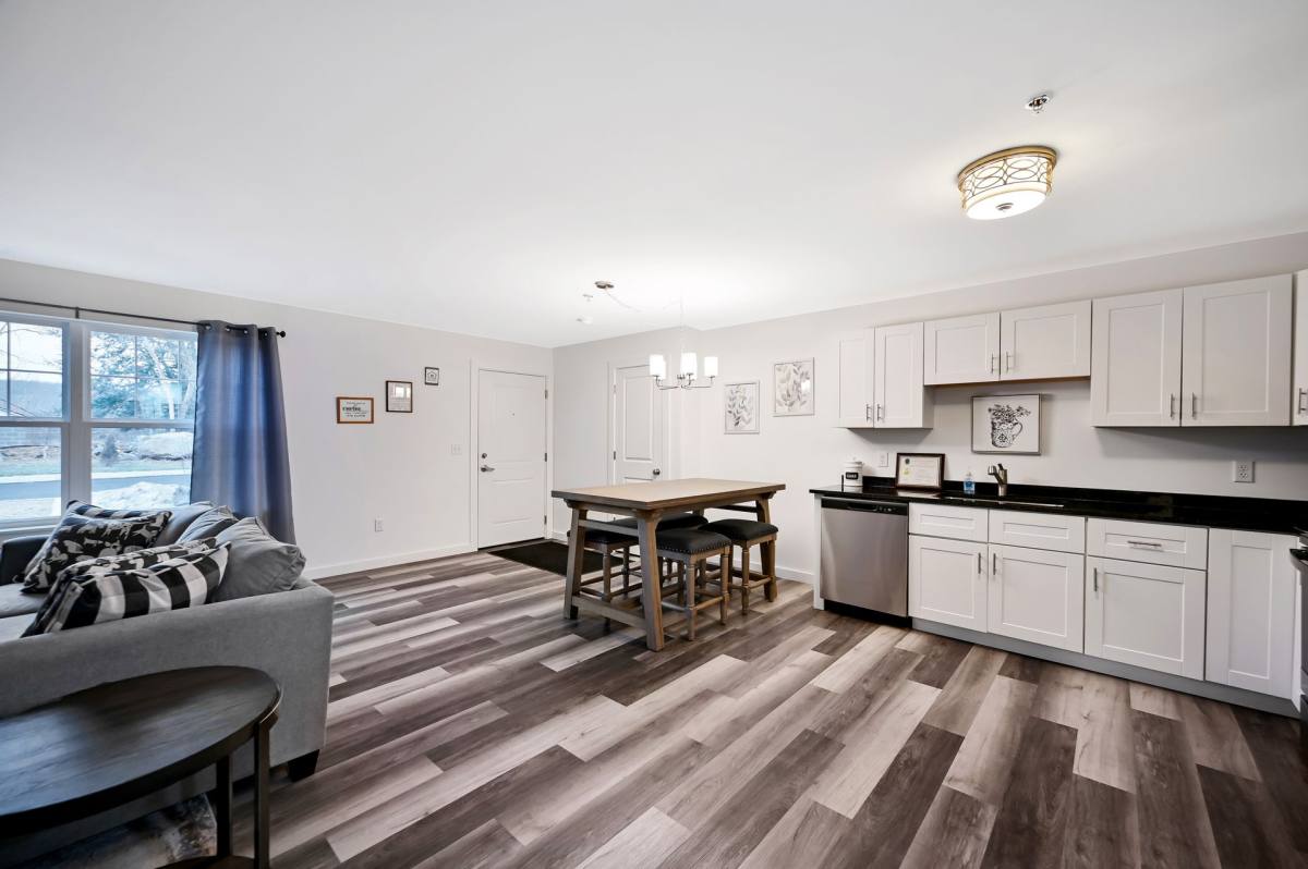 Apartment for rent at 19 Mount Nebo Rd, East Stroudsburg, PA 18301