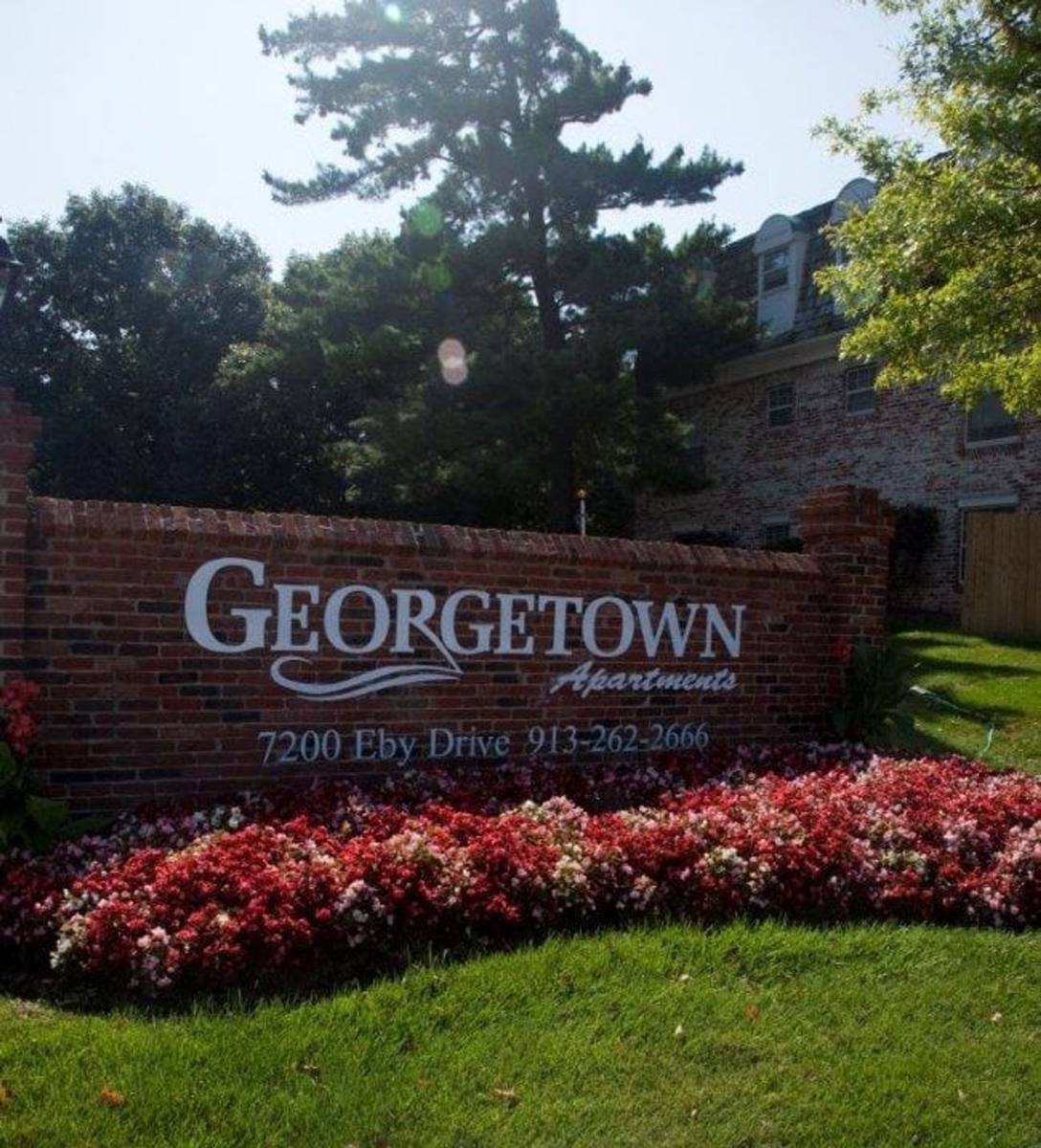 Townhouse for rent at 7200 Eby Ave, Overland Park, KS 66204