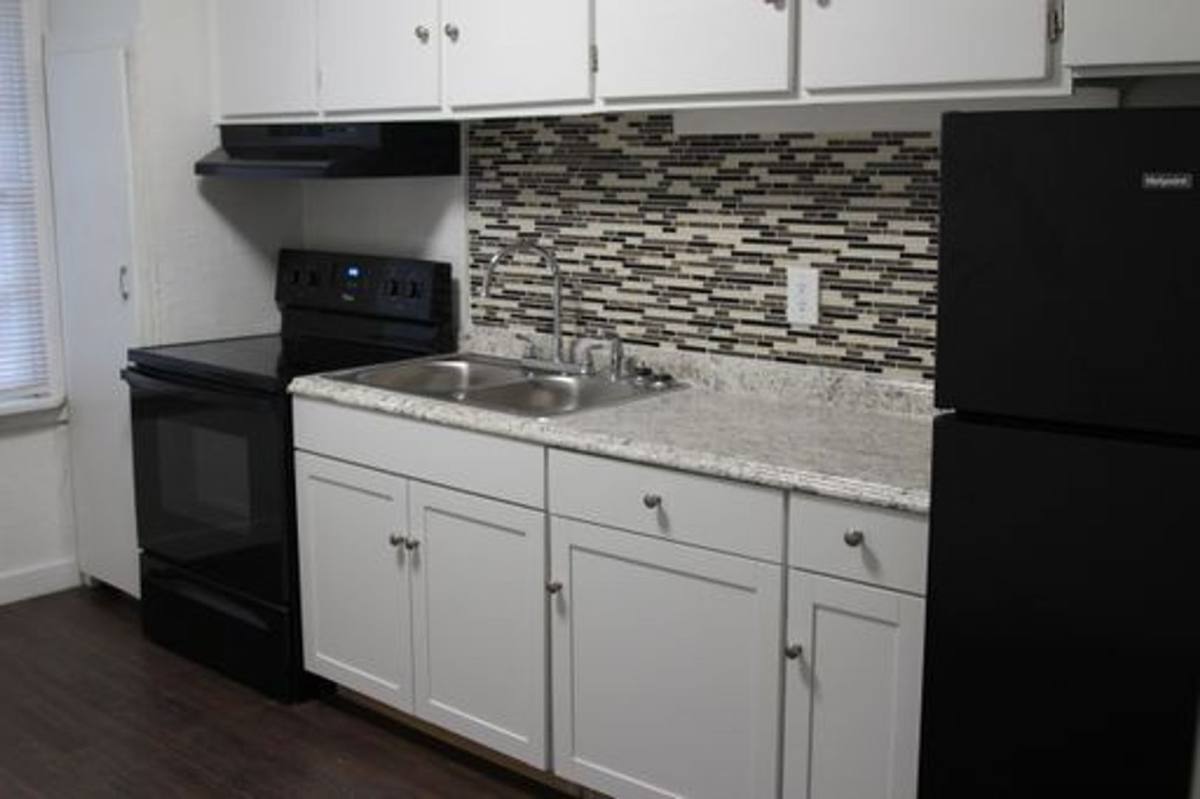 Apartment for rent at 4625 Kostoryz Rd, Corpus Christi, TX 78415