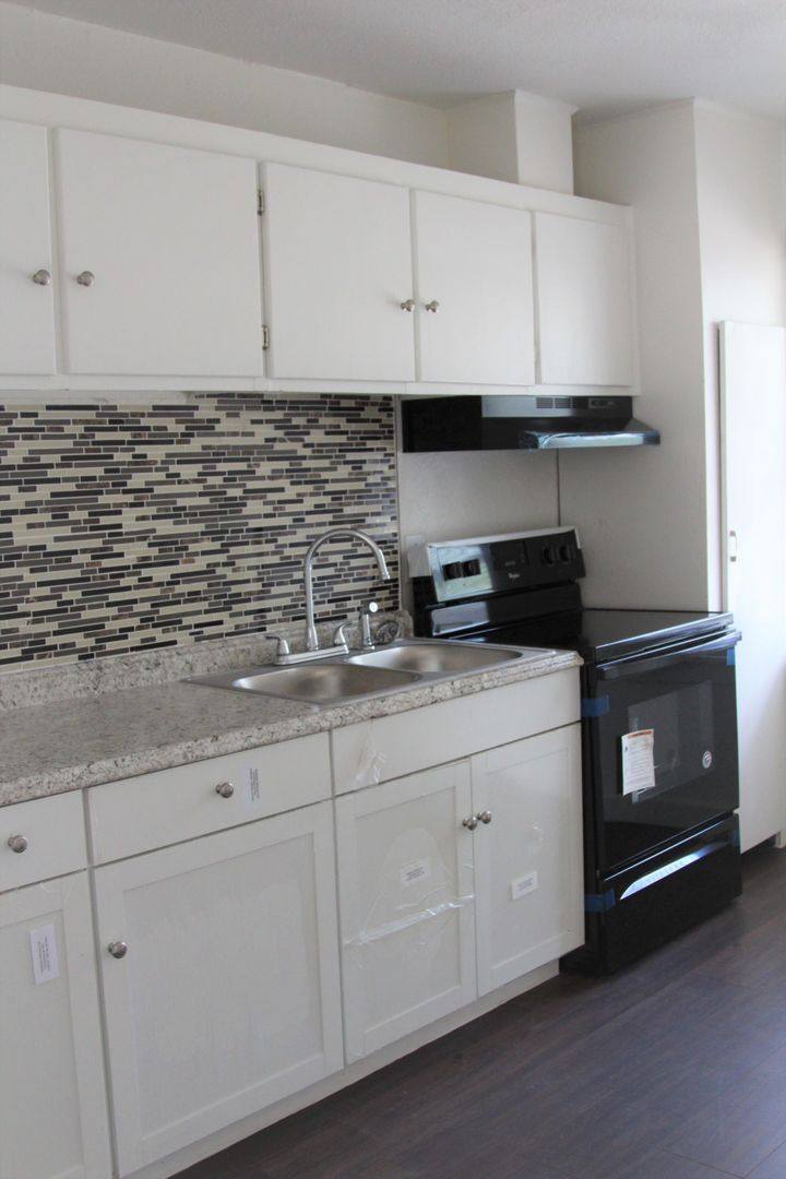 Apartment for rent at 4625 Kostoryz Rd, Corpus Christi, TX 78415