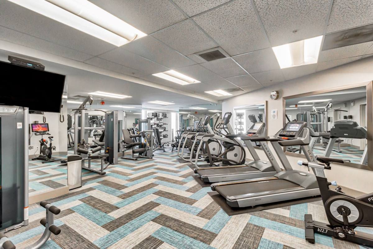 Apartment for rent at 416 E Broadway, Glendale, CA 91205