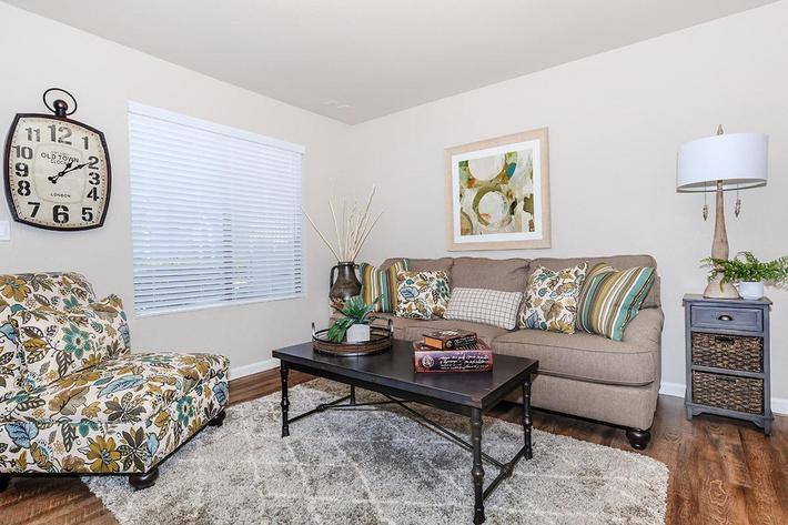 Apartment for rent at 445 W Nees Ave, Fresno, CA 93711