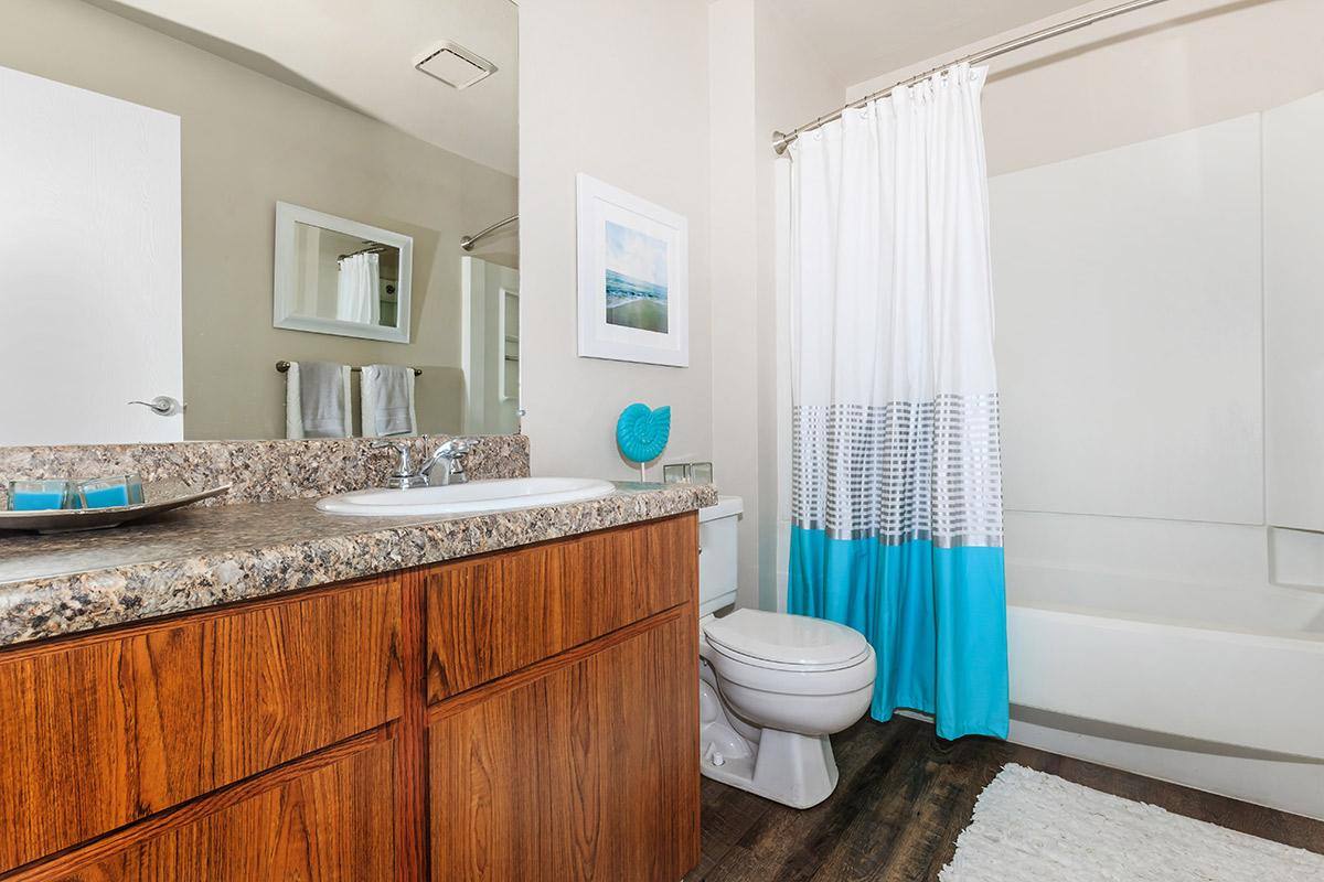 Apartment for rent at 445 W Nees Ave, Fresno, CA 93711