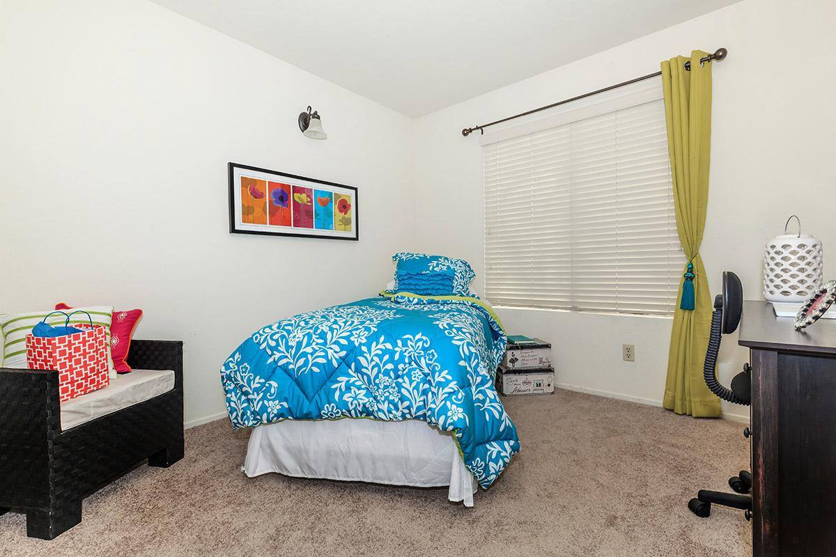 Apartment for rent at 445 W Nees Ave, Fresno, CA 93711