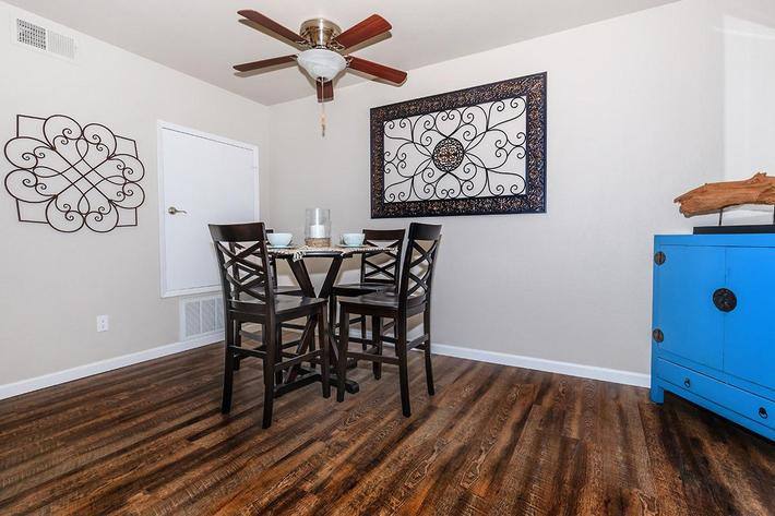 Apartment for rent at 445 W Nees Ave, Fresno, CA 93711