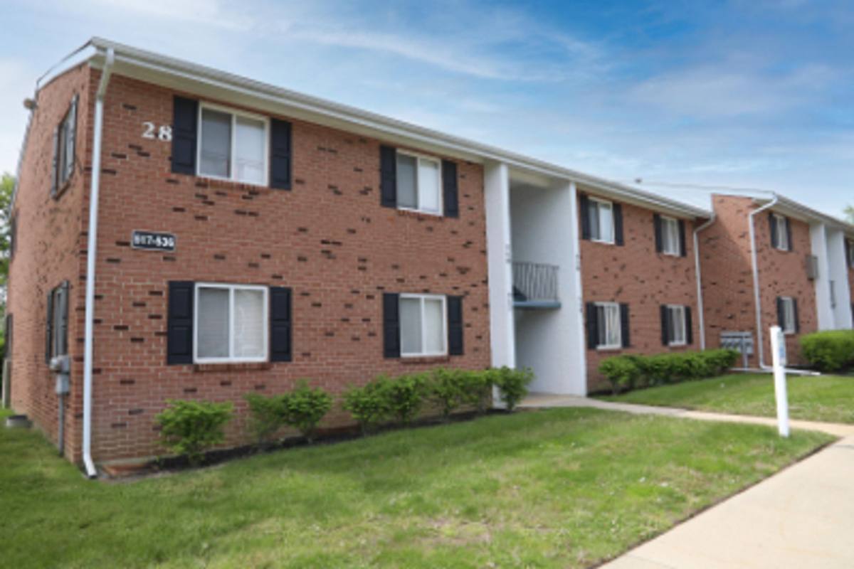 Apartment for rent at 31 N Maple Ave, Marlton, NJ 08053
