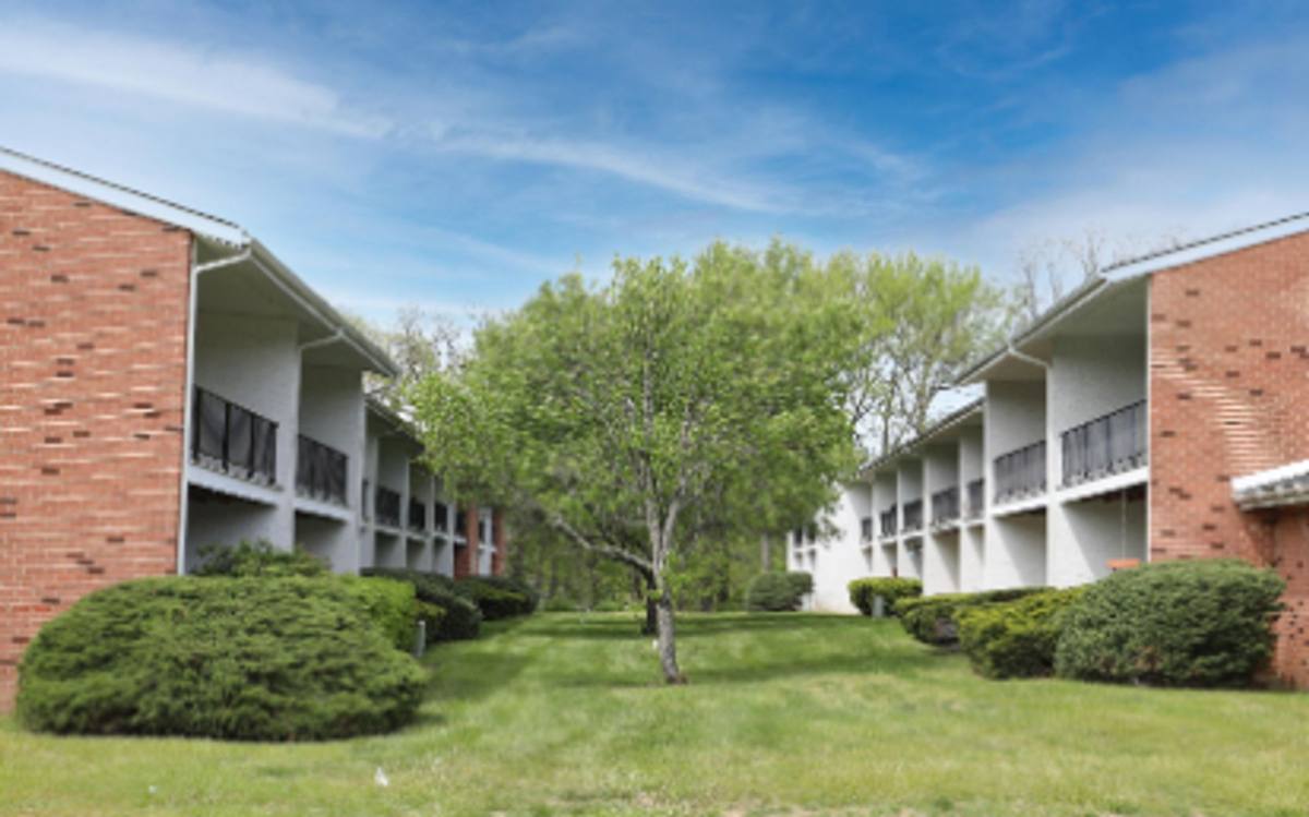 Apartment for rent at 31 N Maple Ave, Marlton, NJ 08053