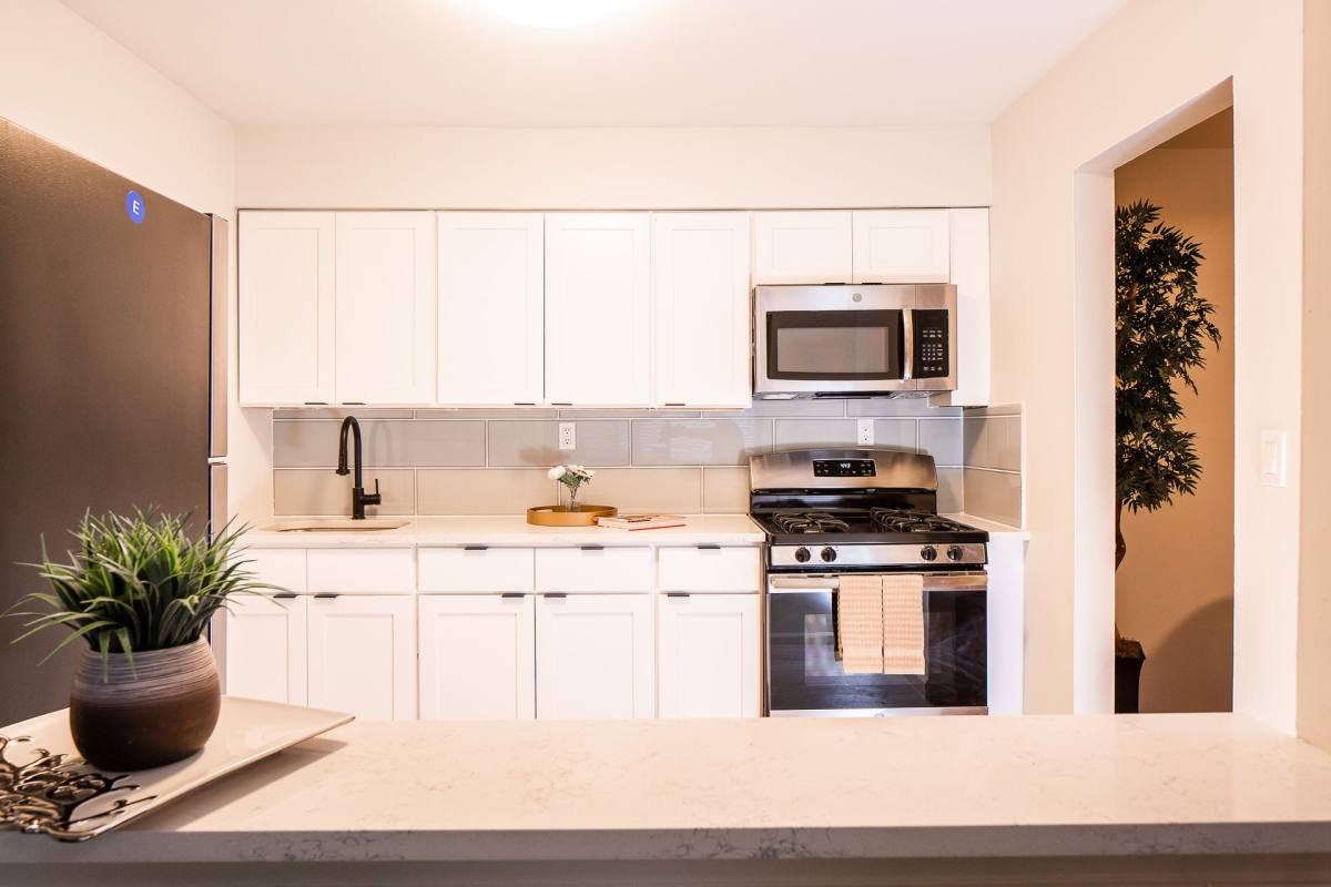 Apartment for rent at 600 Bound Brook Rd, Middlesex, NJ 08846