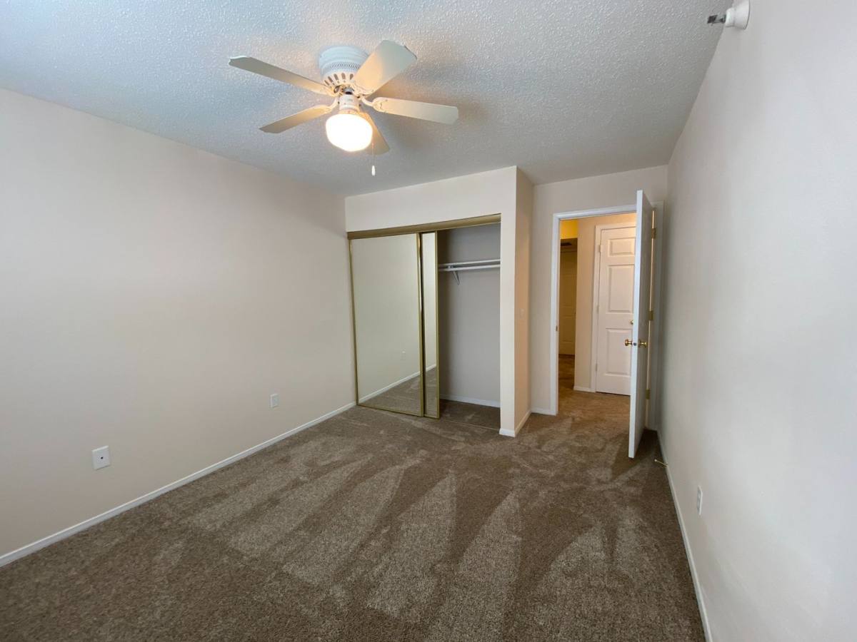 Apartment for rent at 240 Courtyard Dr, North Sioux City, SD 57049