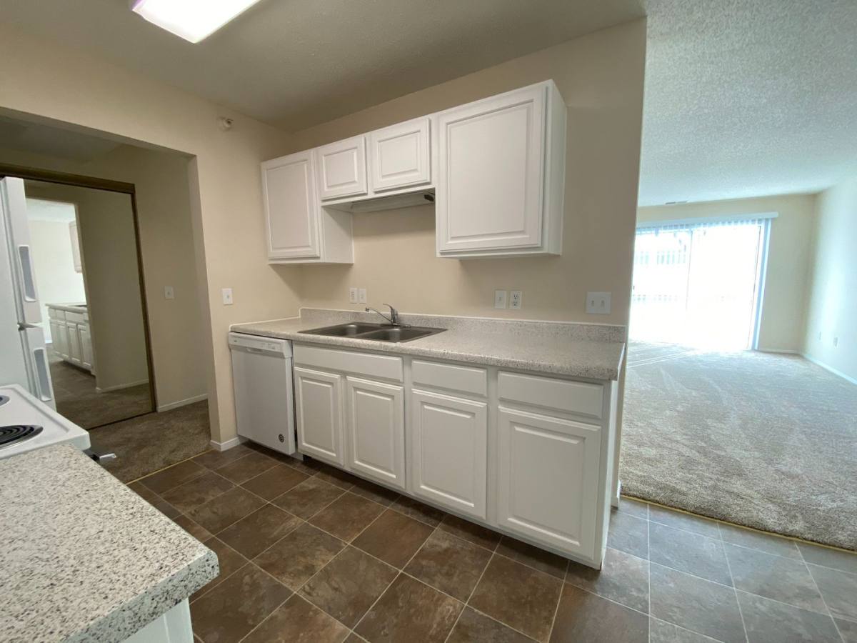Apartment for rent at 240 Courtyard Dr, North Sioux City, SD 57049
