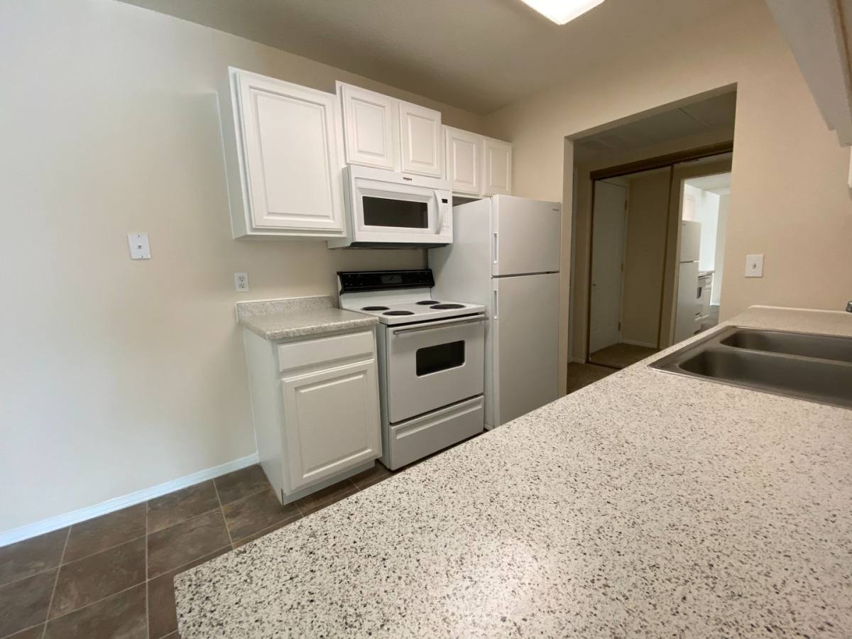 Apartment for rent at 240 Courtyard Dr, North Sioux City, SD 57049