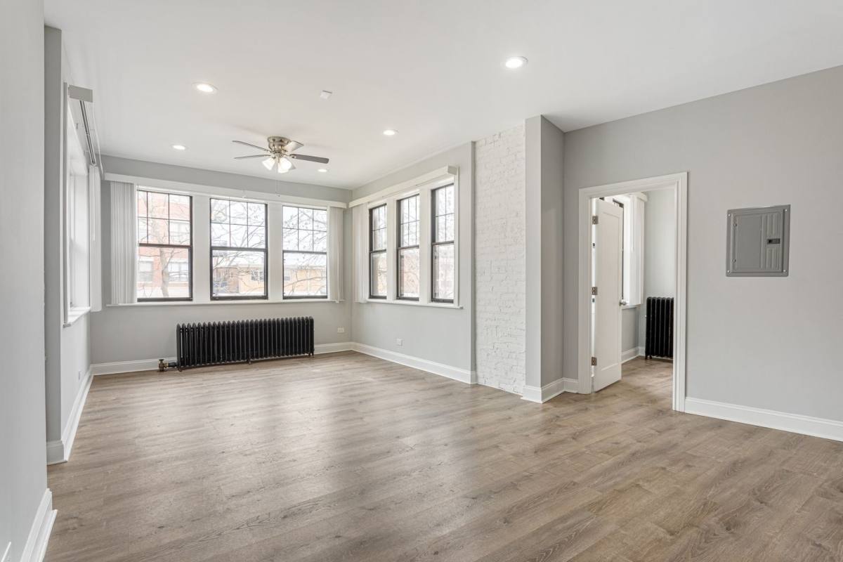 Apartment for rent at 7618 - 26 Neastlake Terrace, Chicago, IL 60626