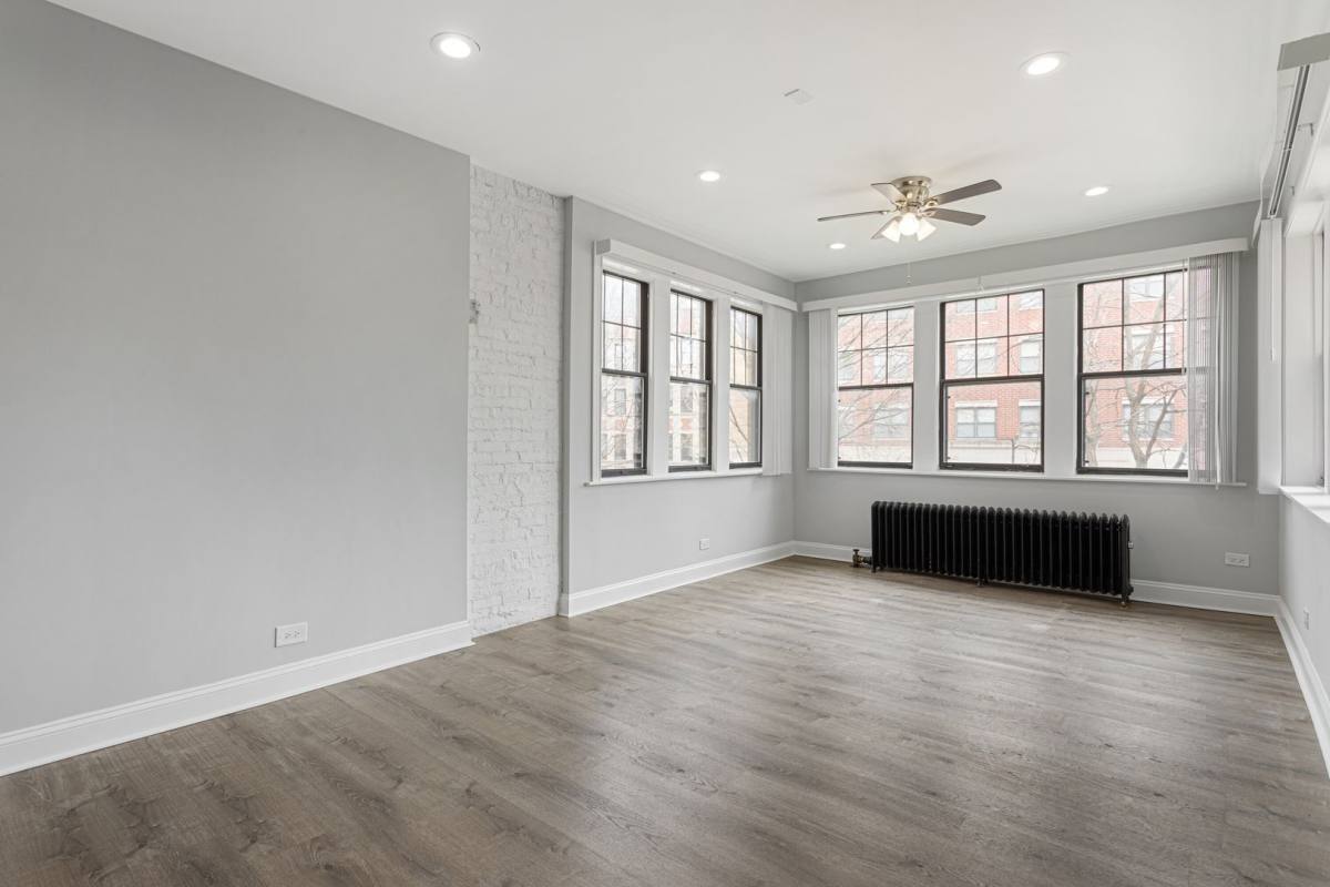 Apartment for rent at 7618 - 26 Neastlake Terrace, Chicago, IL 60626