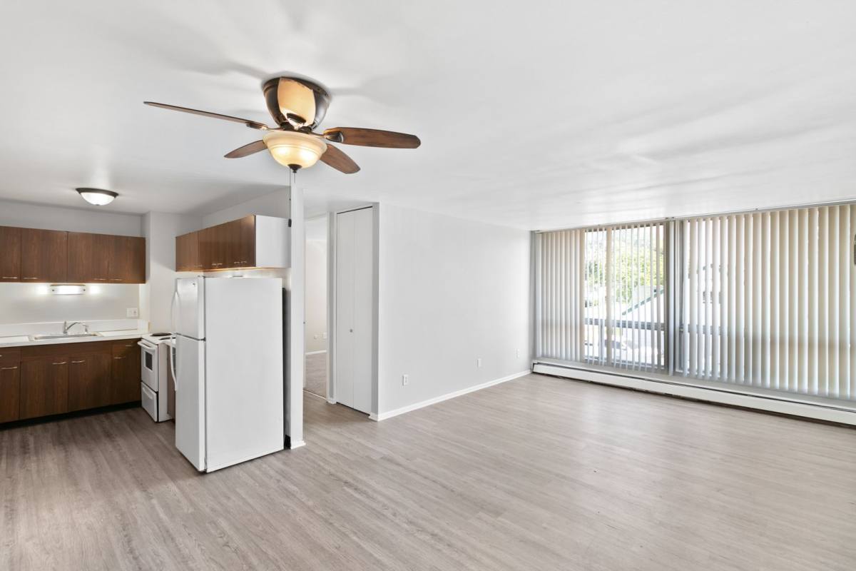 Apartment for rent at 16840 E Eleven Mile Rd, Roseville, MI 48066