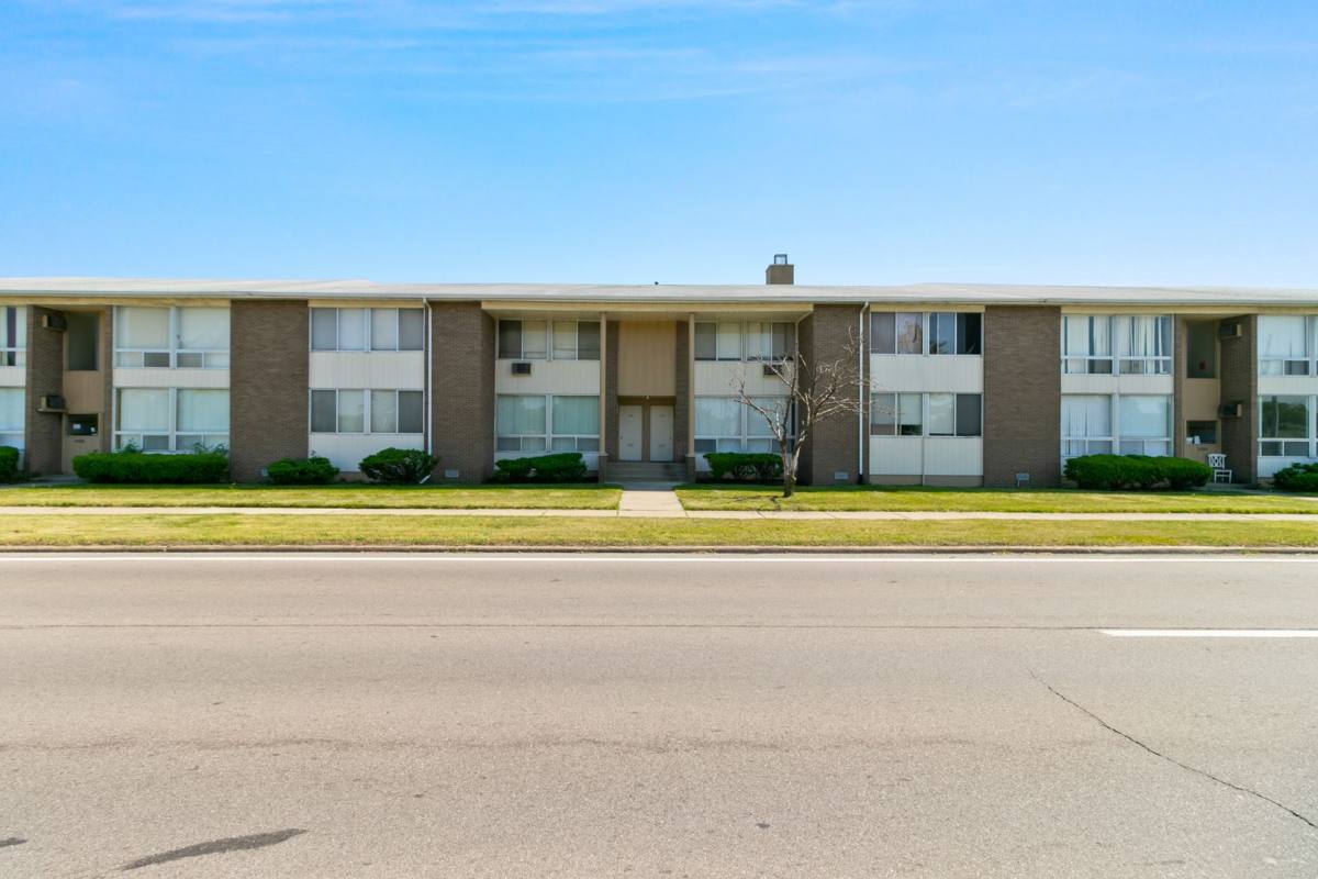 Apartment for rent at 16840 E Eleven Mile Rd, Roseville, MI 48066