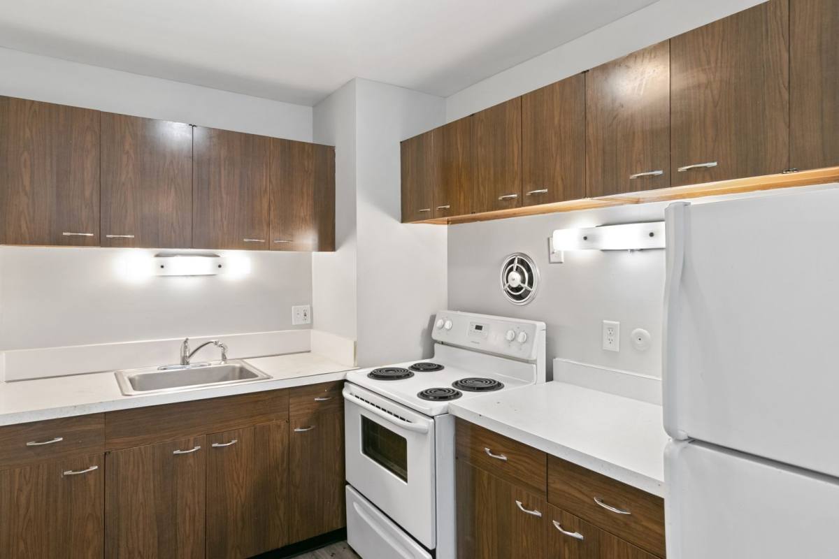 Apartment for rent at 16840 E Eleven Mile Rd, Roseville, MI 48066