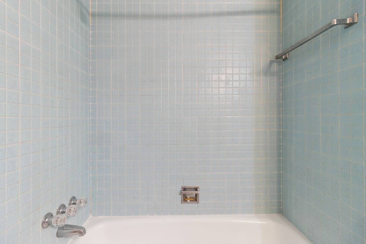 Apartment for rent at 16840 E Eleven Mile Rd, Roseville, MI 48066